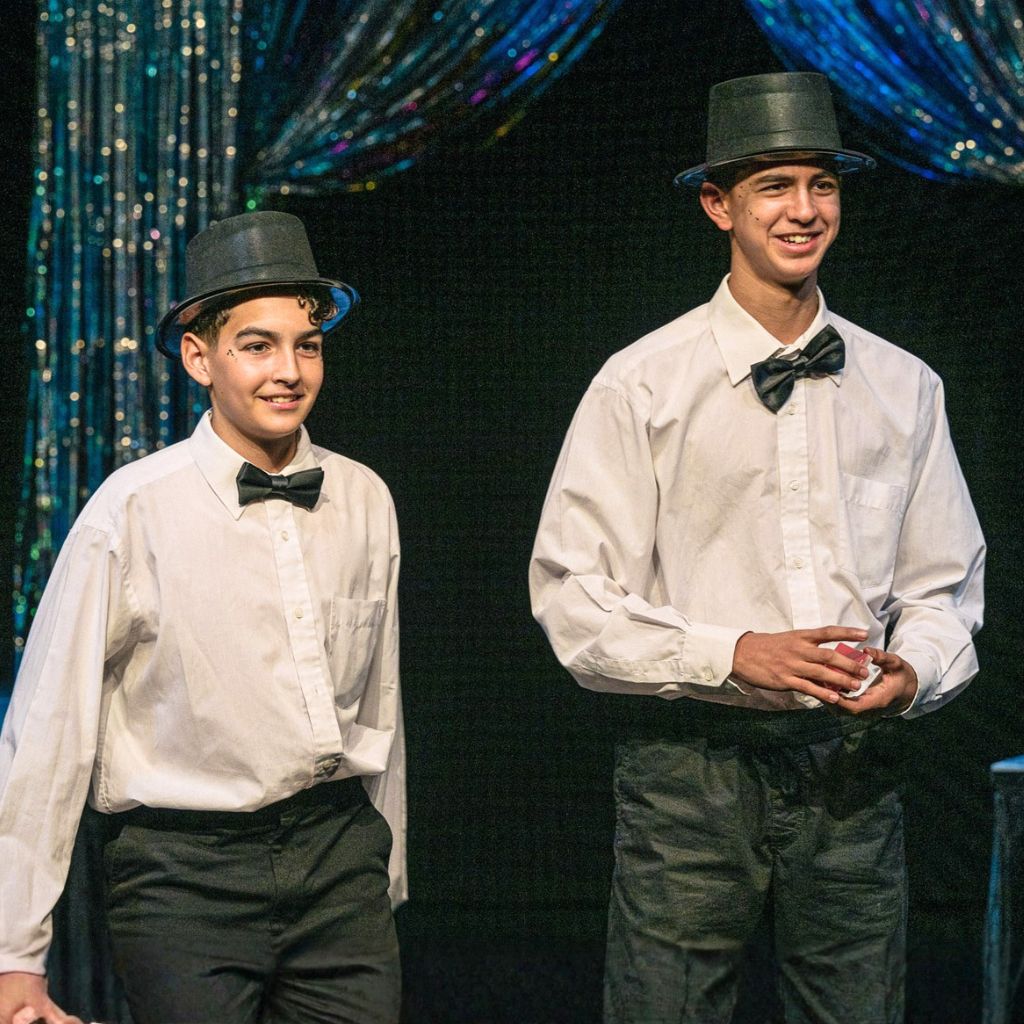 theatre international sharing school